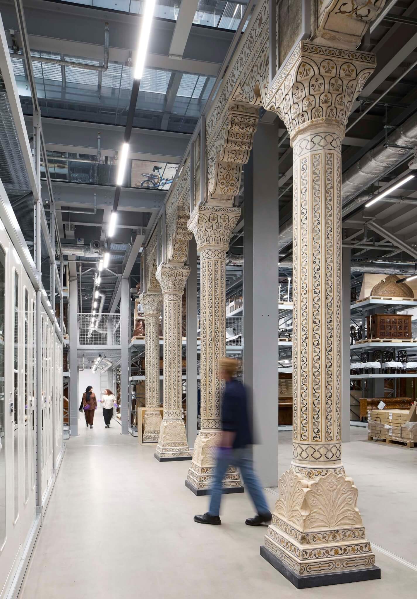 Agra Colonnade
