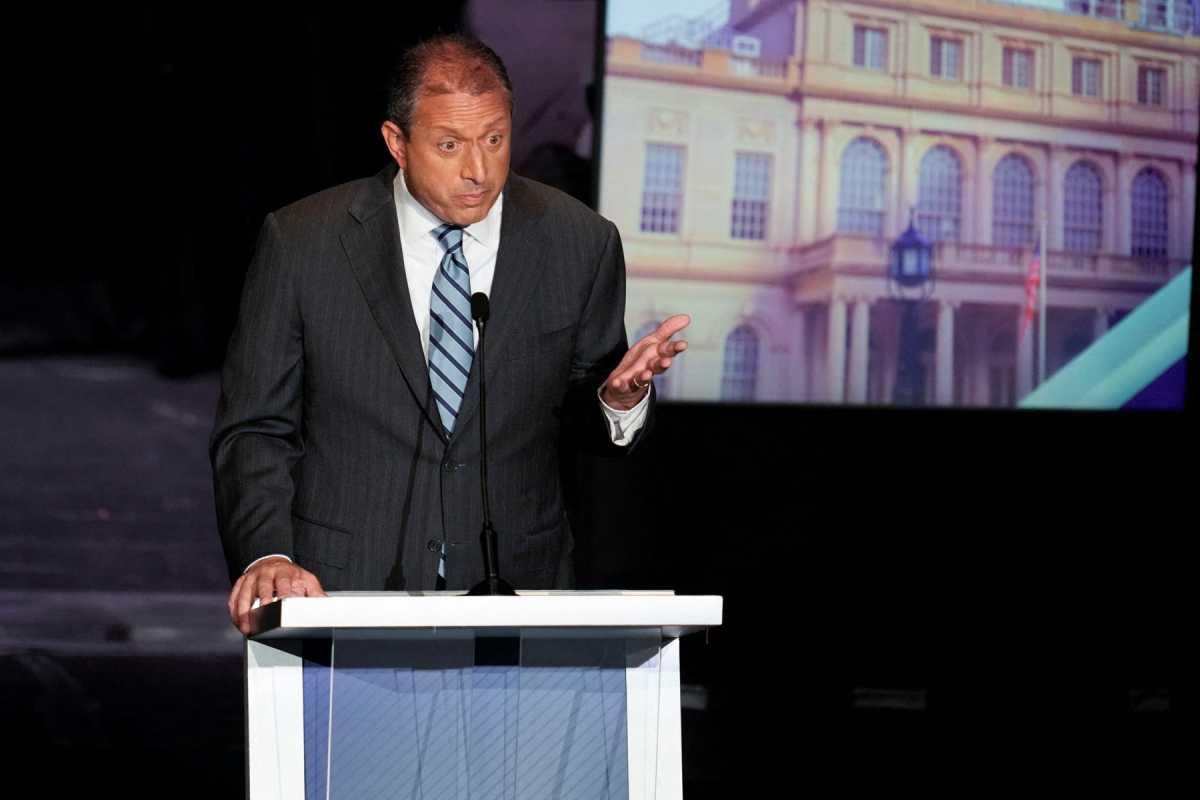 NYC Mayor's Race: Cuomo and Mamdani come under fire in final debate ahead of primary 4