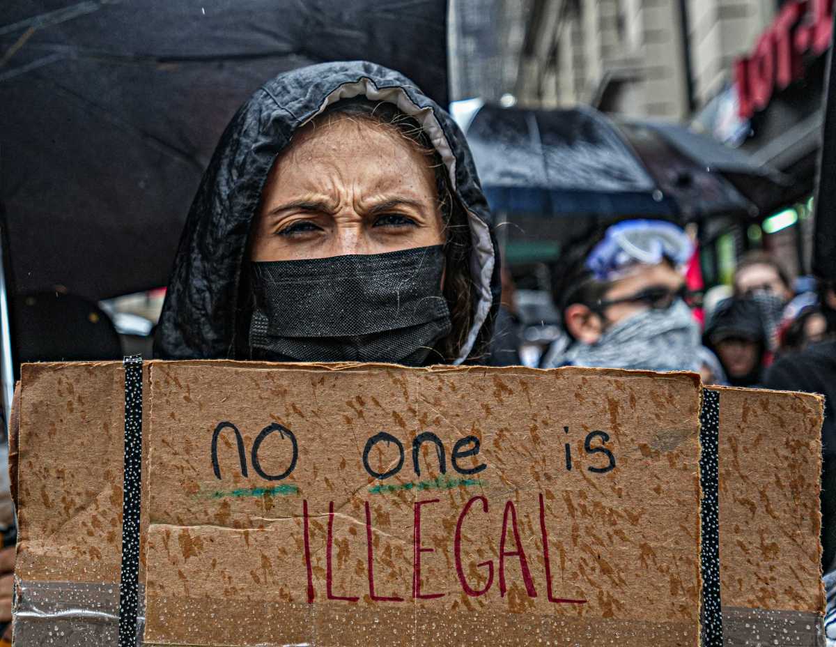 At least 10 people cuffed protesting ICE in Lower Manhattan following No Kings protest 2