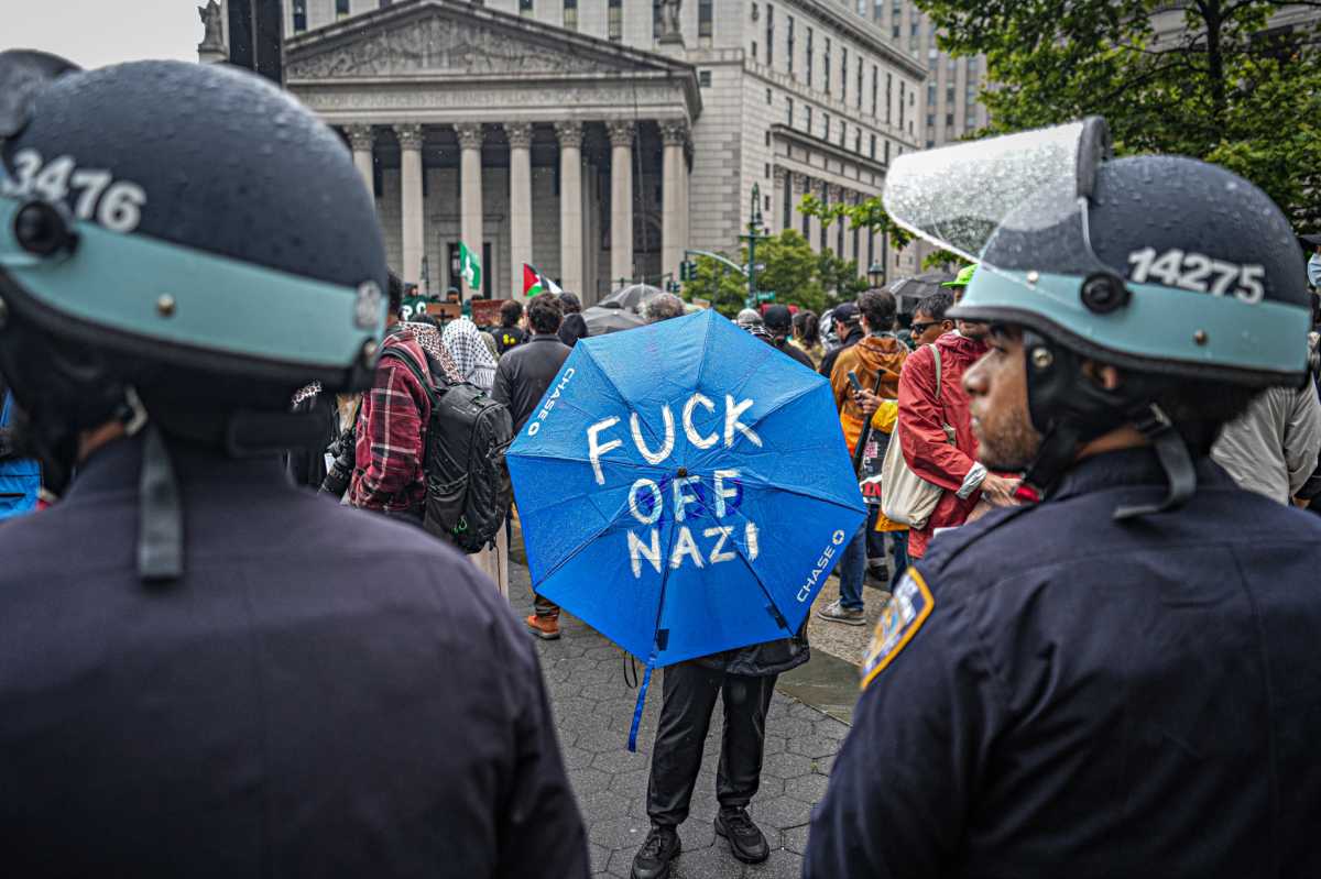 At least 10 people cuffed protesting ICE in Lower Manhattan following No Kings protest 8