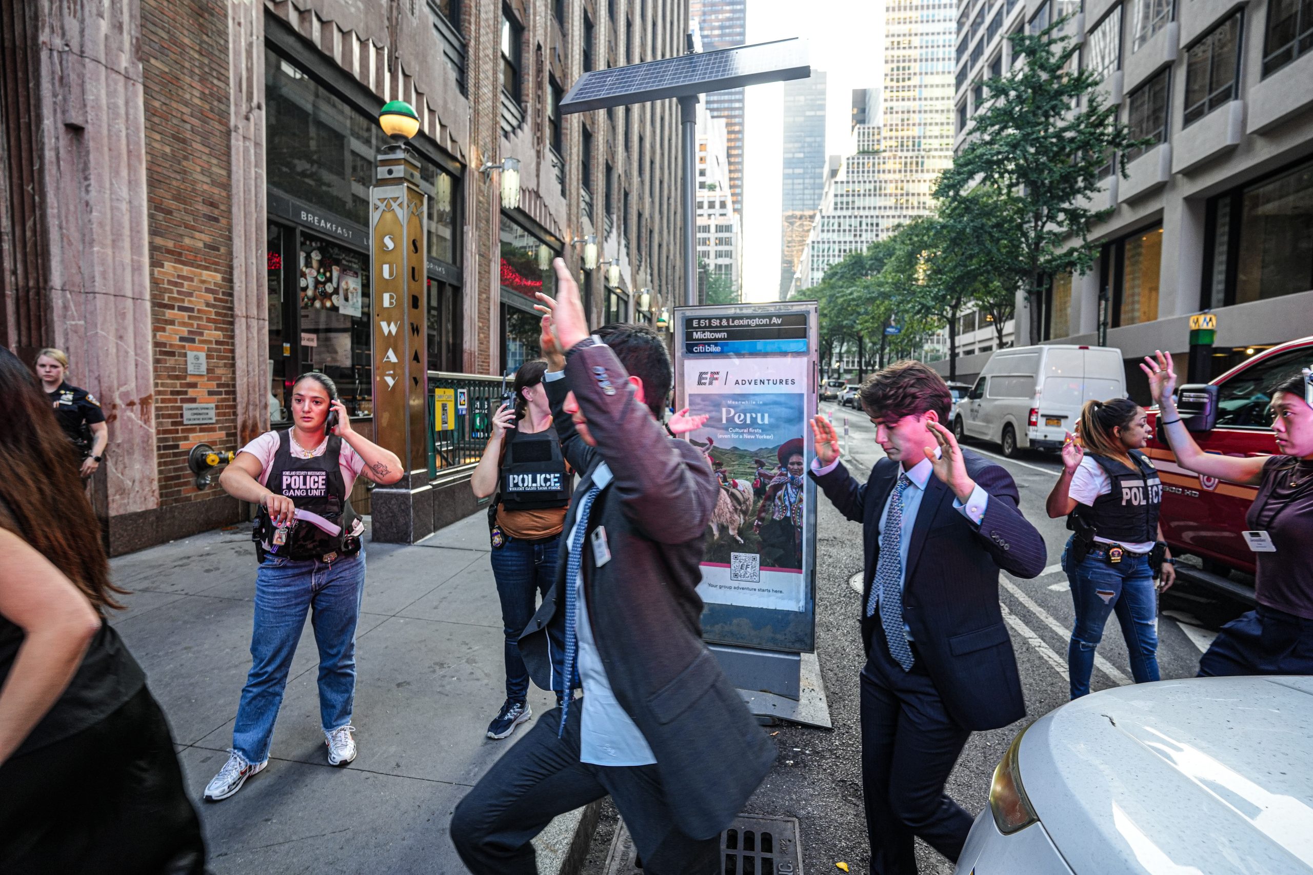 MIDTOWN MASS SHOOTING: Five people, including gunman and cop, dead in office building rampage 7
