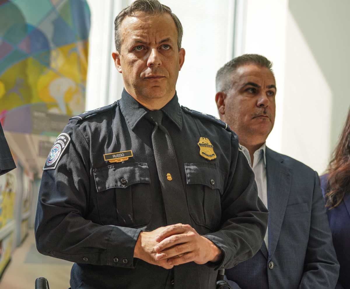 Mayor Adams rails against 'violent migrant' accused of shooting off-duty Border Patrol agent during Manhattan park robbery 4