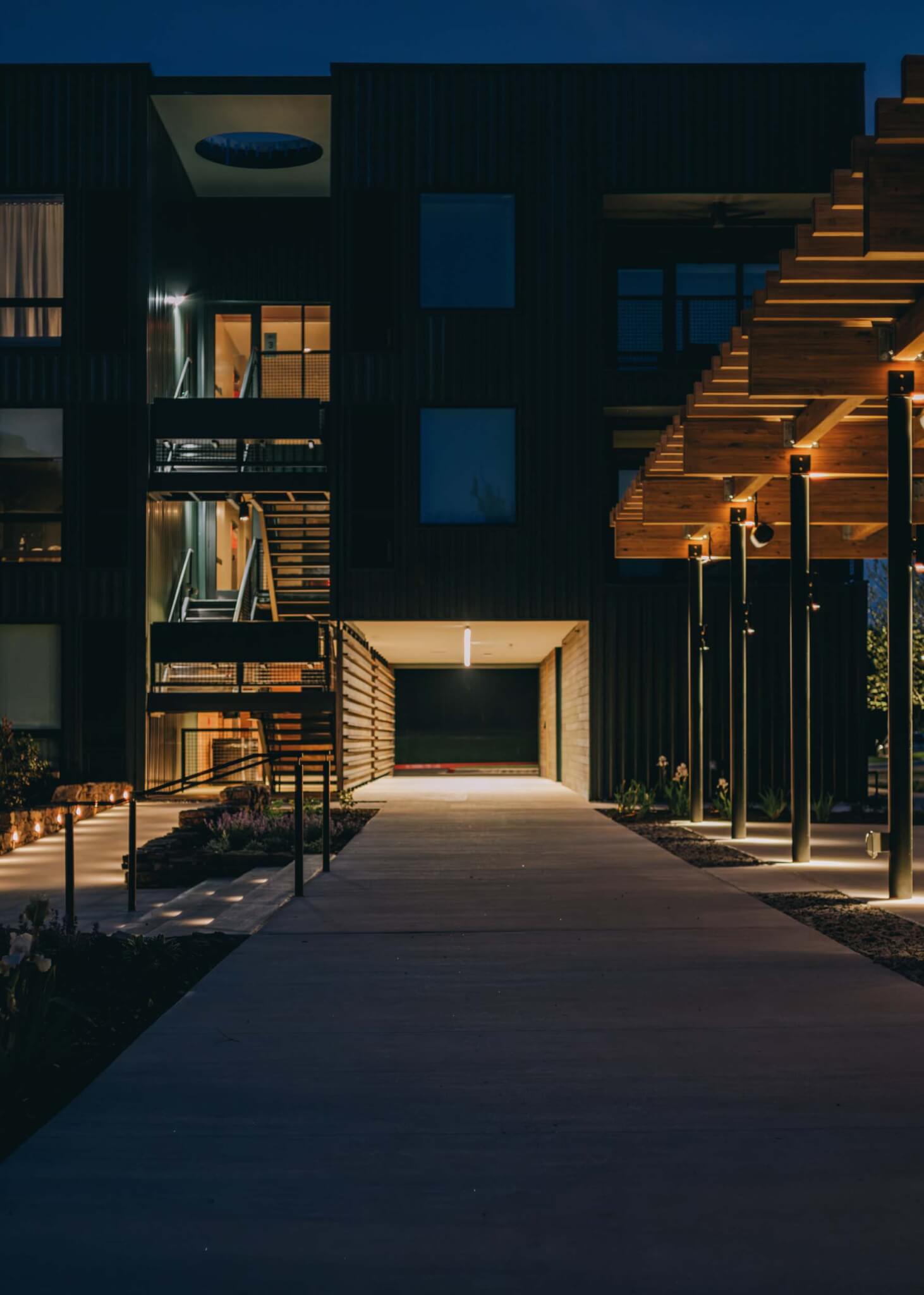 hotel it up at night