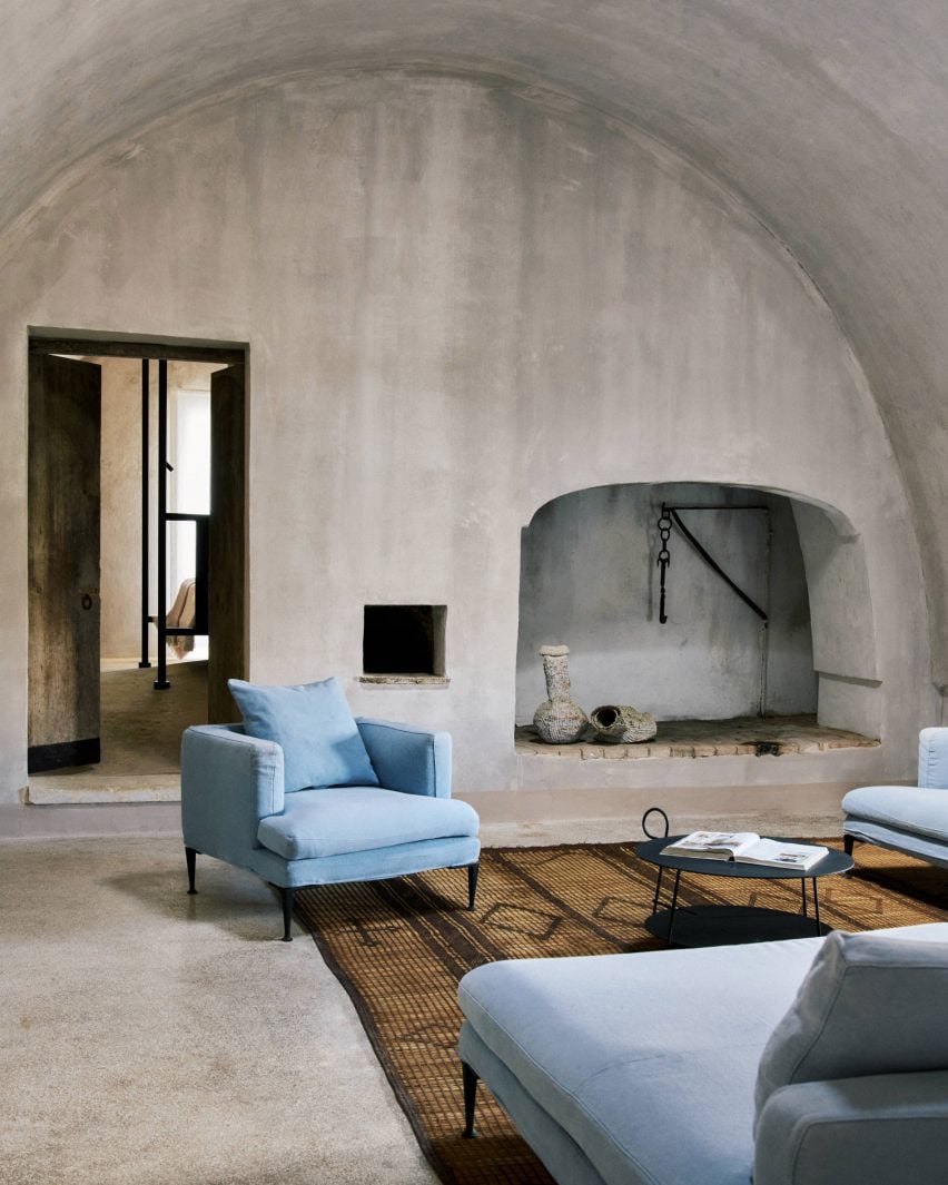 Vaulted room in Puglia hotel