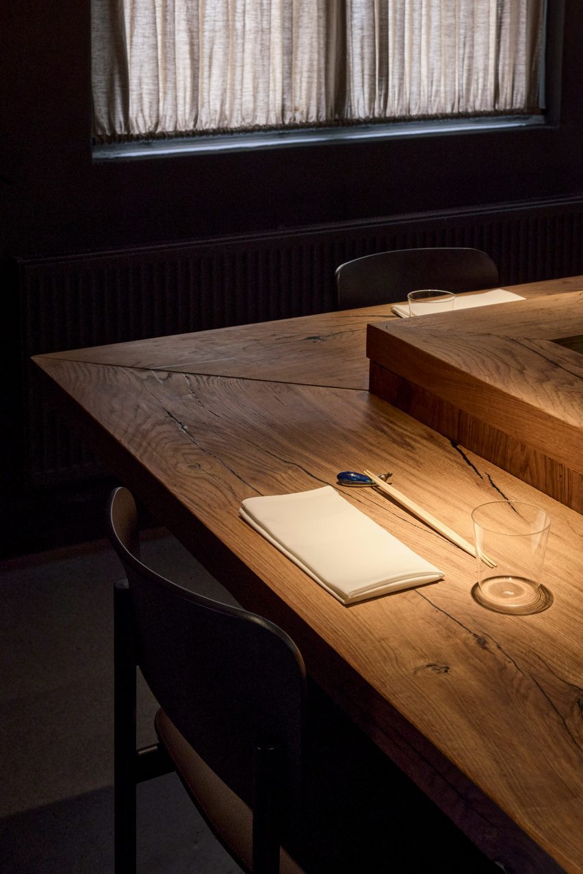 Counter at restaurant in Helsinki by Joanna Laajisto