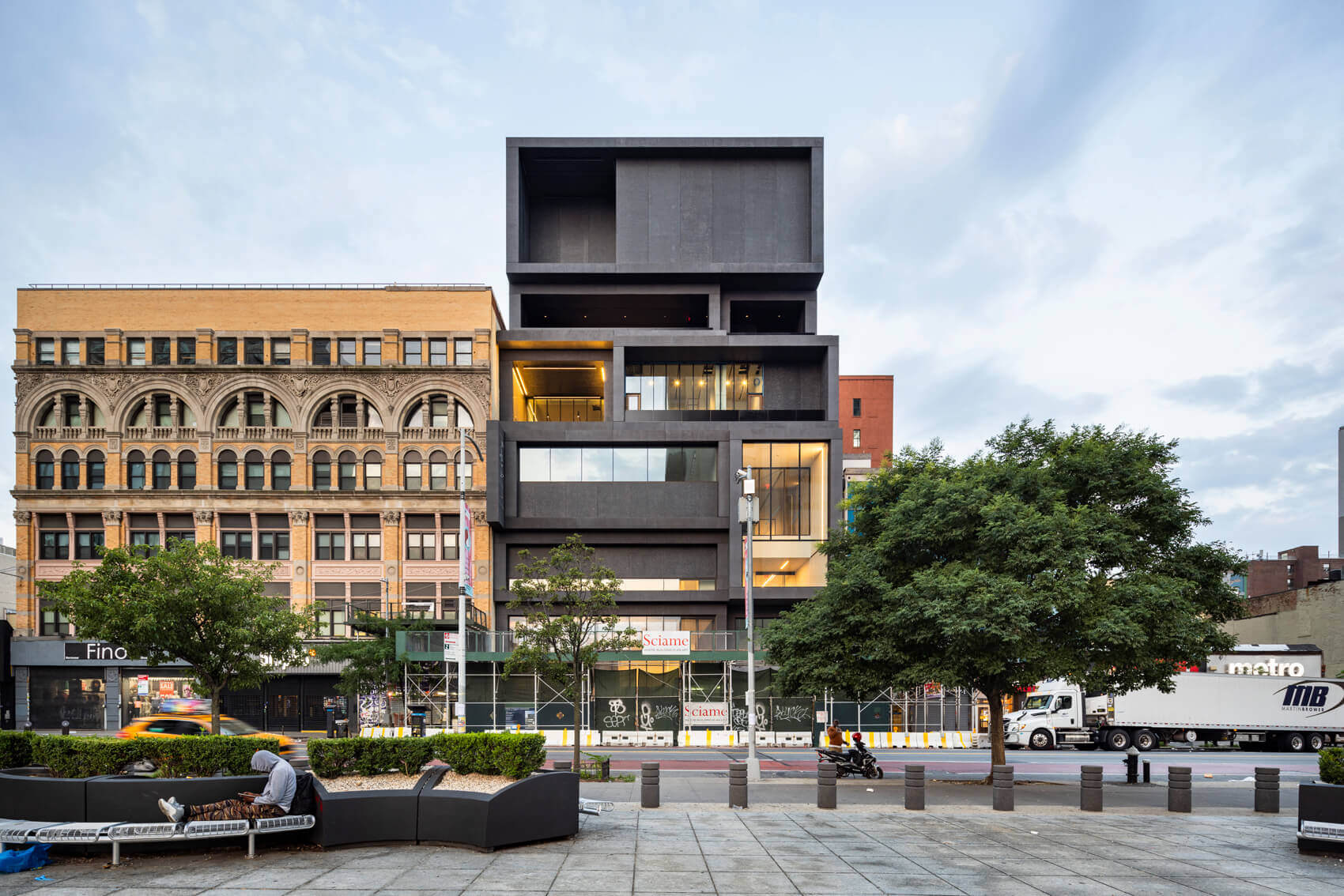 An exterior photo of the studio museum in harlem