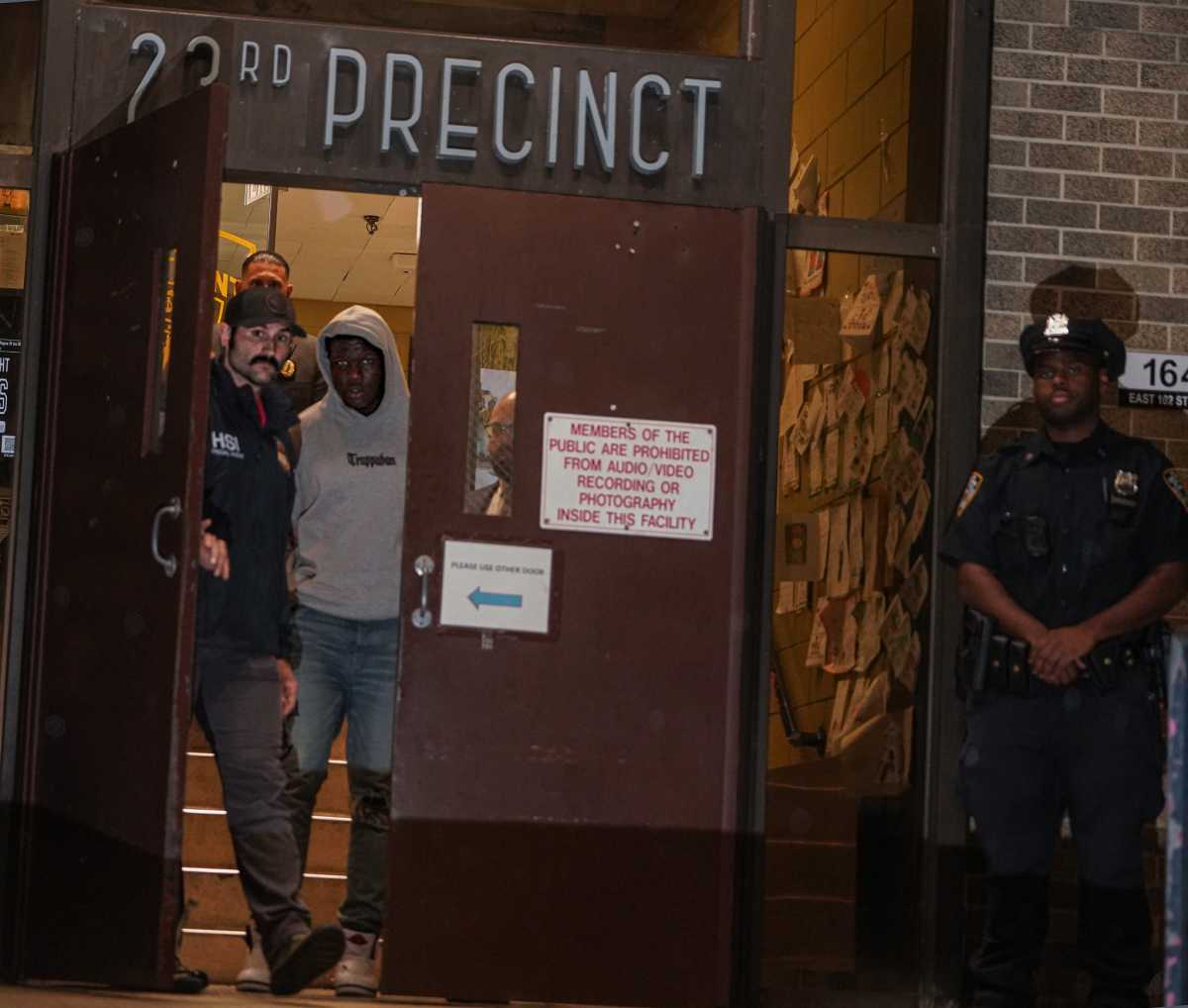 Teen with firearm history arrested for using machine gun in stray-bullet slaying of Harlem grandmother 4