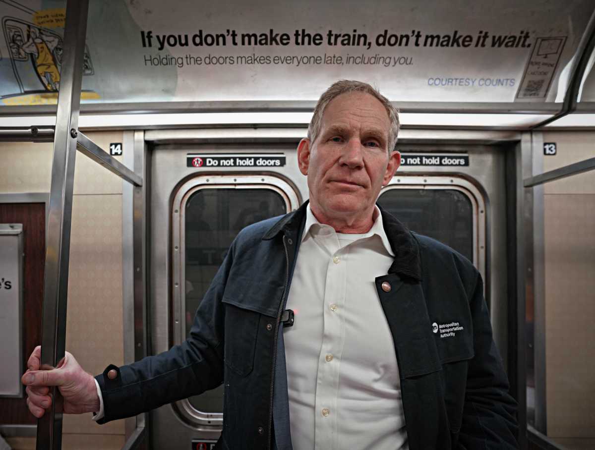 NYC Mayor's Race: Mamdani rebuffs MTA boss Lieber's skepticism of his free bus plan 2 MTA Chair and CEO Janno Lieber