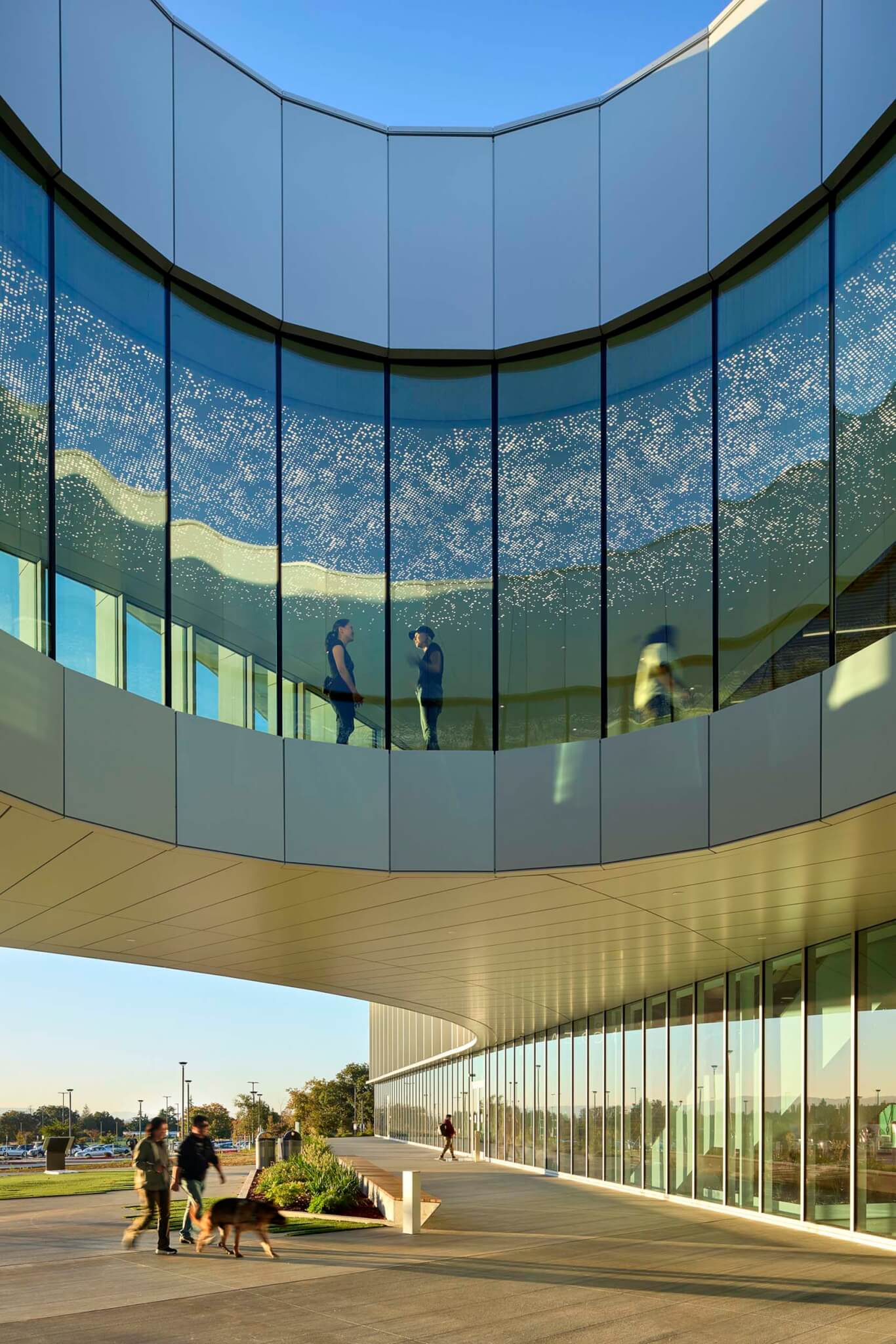 glass-enclosure and oculus