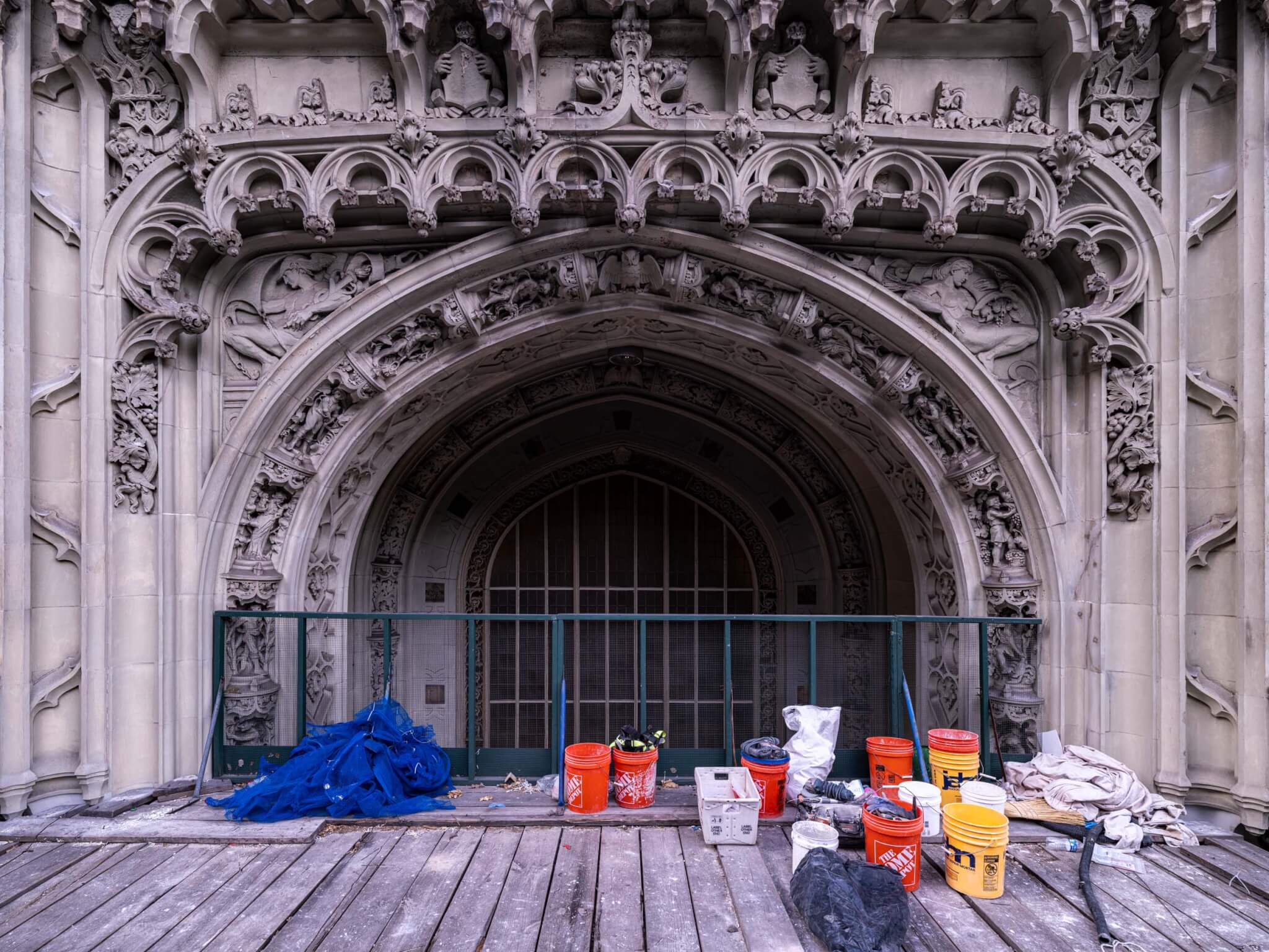 tools for restoring the facade