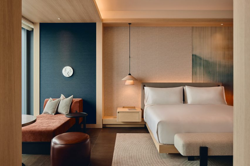 Bedroom of Fairmont Tokyo hotel by BAR Studio