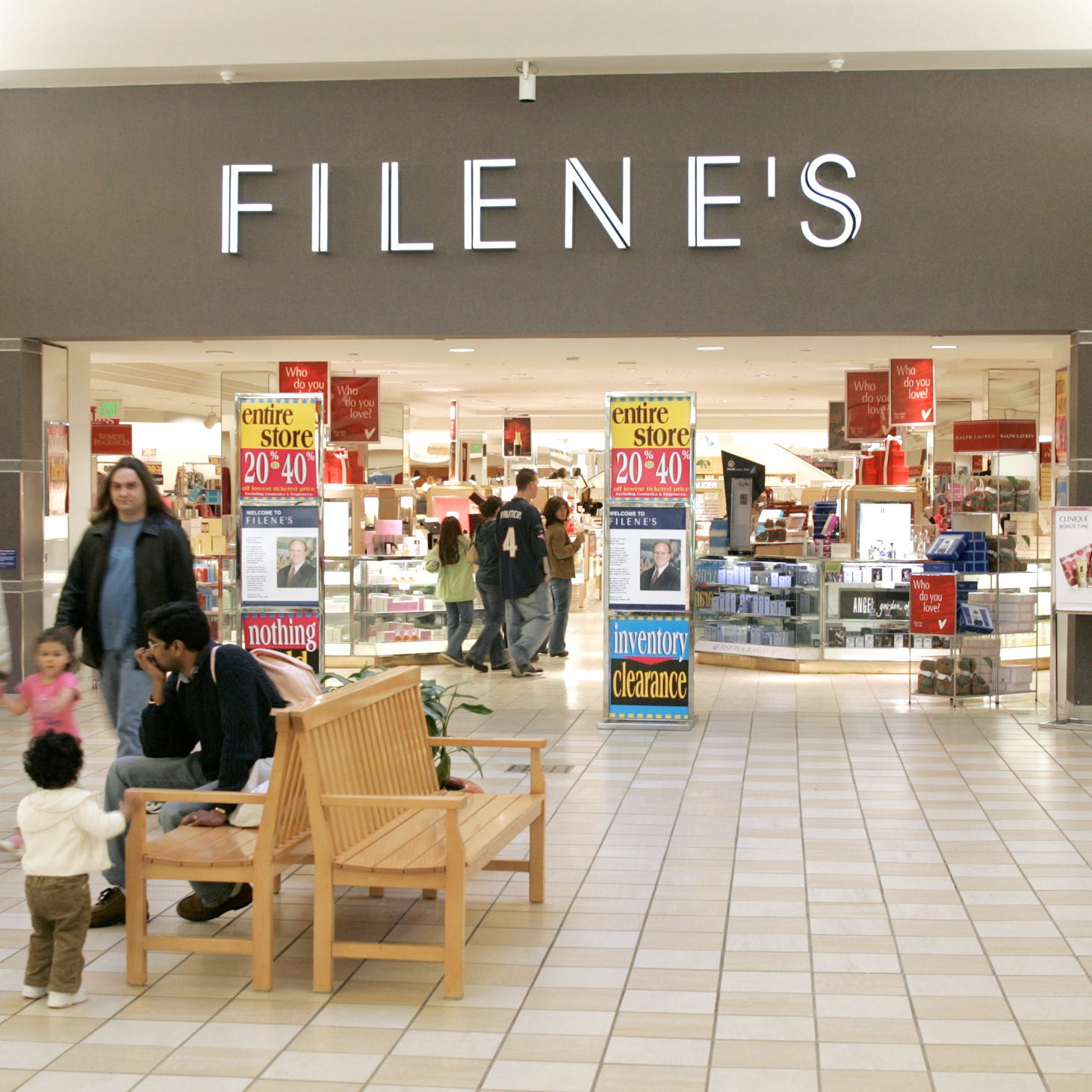 FILENES. Filene's at the Maine Mall in South Portland had a closing clearance sale that started on S... filenes filene's at the maine mall in south portland had a closing clearance sale that started on s