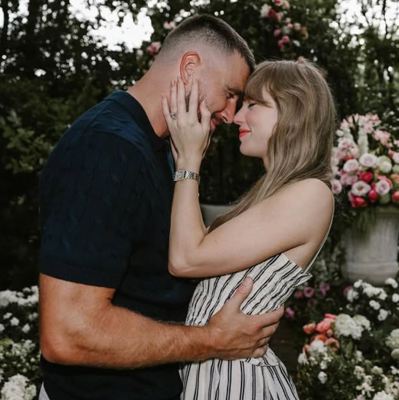 taylor swift engagement