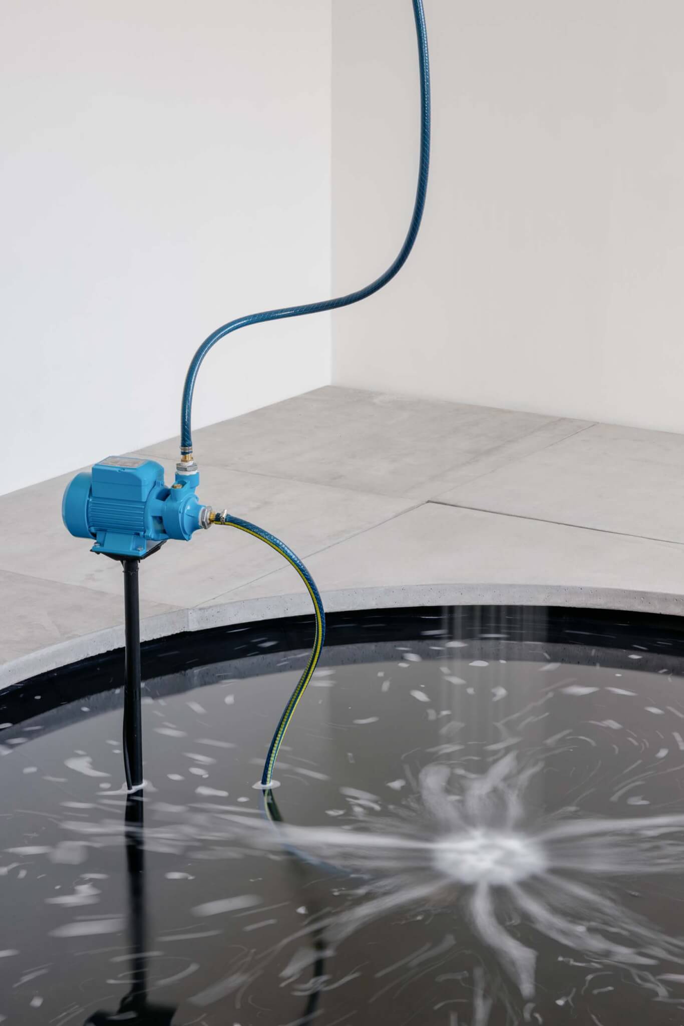 water dripping into the pool