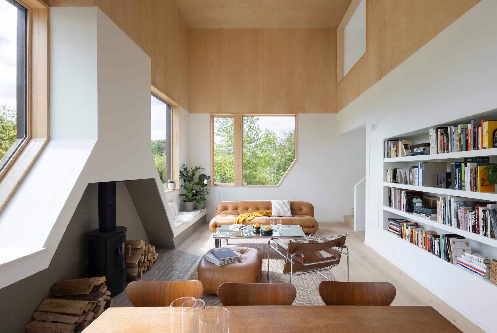 Forma house on a hill interior