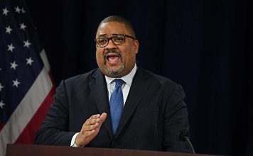 NYS corrections worker and felon boyfriend indicted for pimping out child